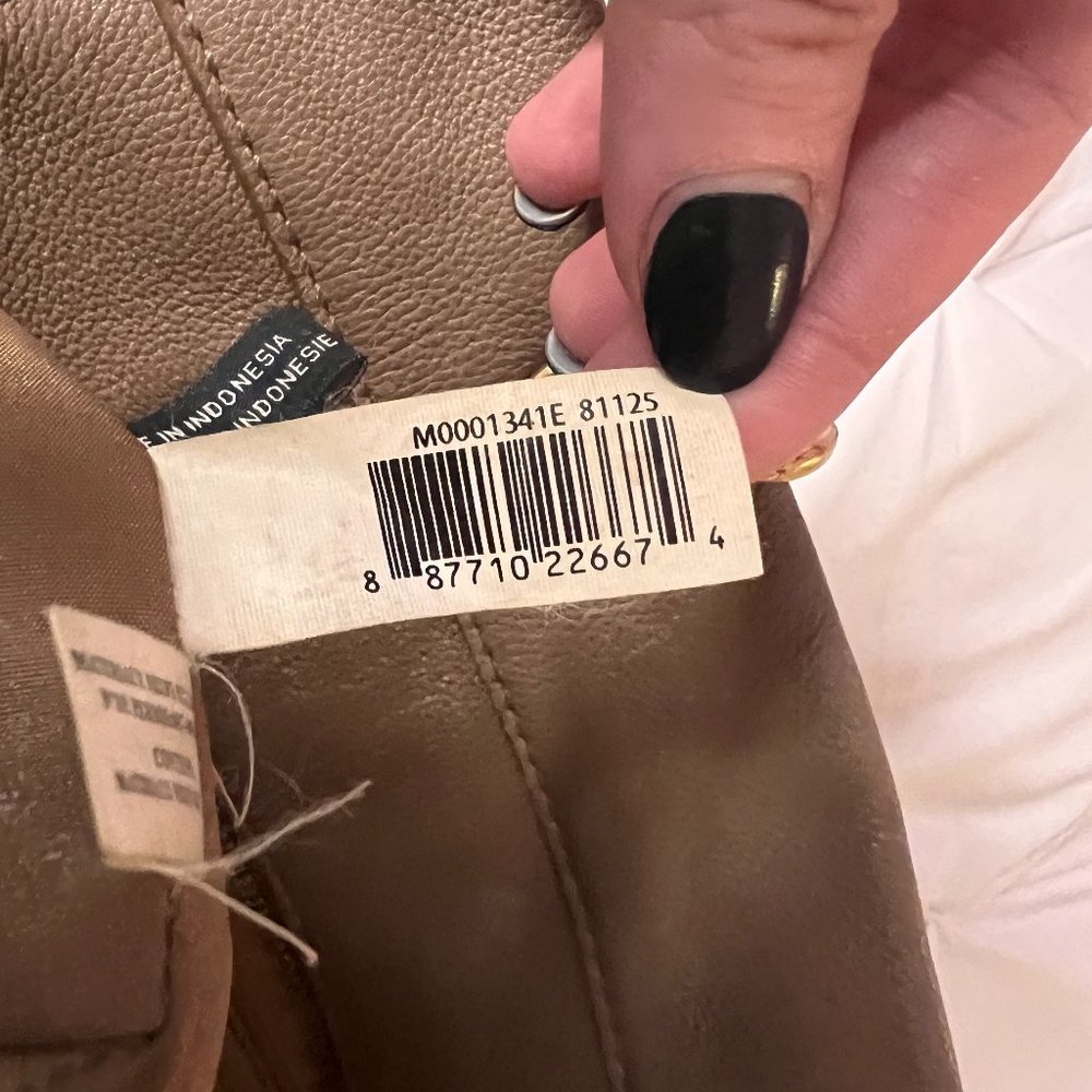 MARC by Marc Jacobs Too Hot to Handle Bentley Zip Satchel Bag - Picture 13 of 13